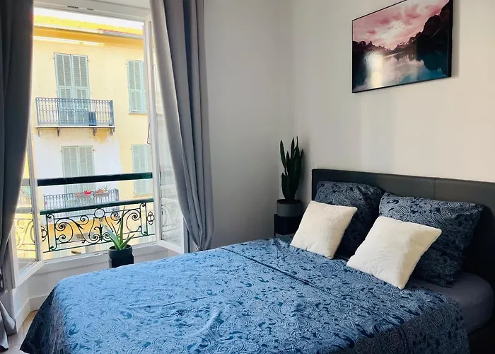 - 100m Plage- Negresco - Ideal Couple Appartement *